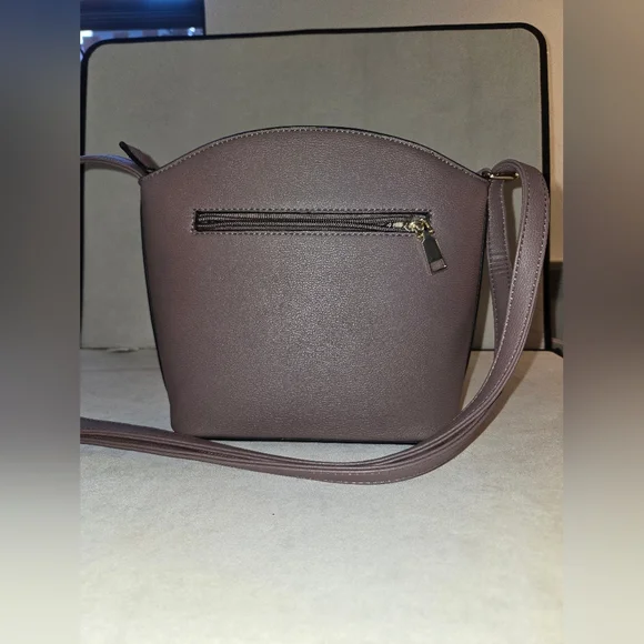 Dusty lavender Crossbody Bag with Gold Accent - Women - Picture 4 of 12